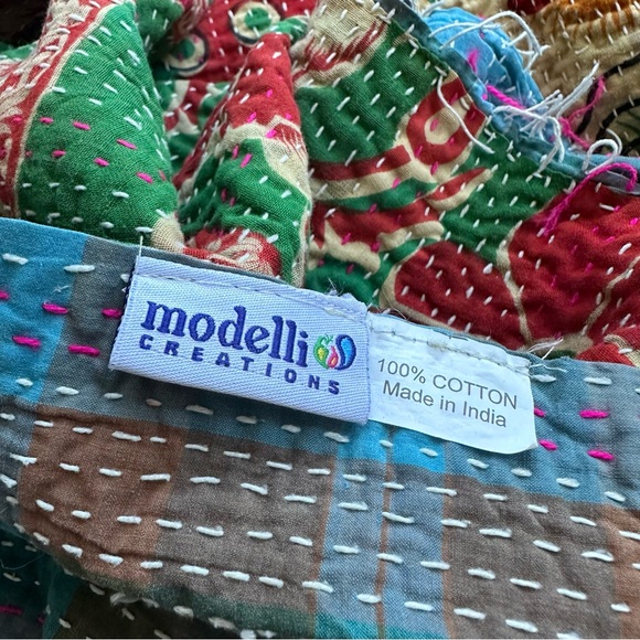Modelli Creations raw edge blanket throw - Picture 5 of 9